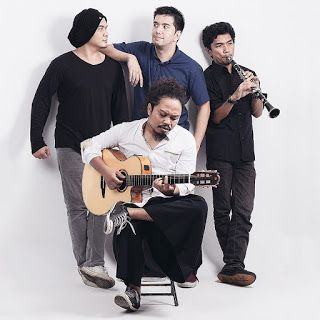Download Lagu Akustik Indonesia Romantis